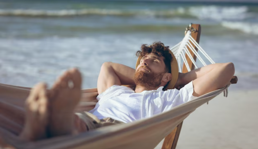 Tips Berjemur di Pantai agar Kulit Tetap Sehat