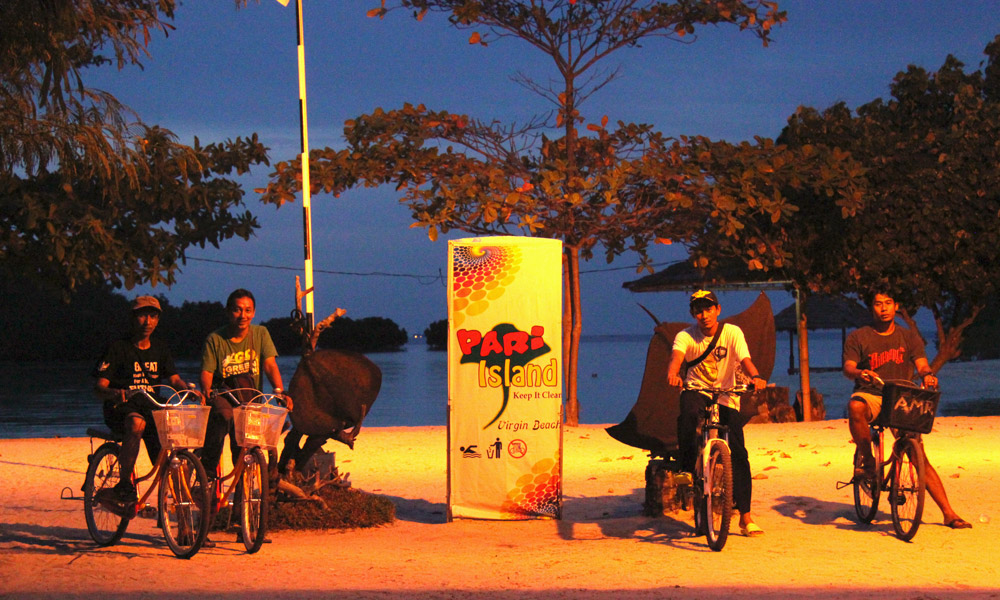 Bersepeda Malam Keliling Pulau Tidung